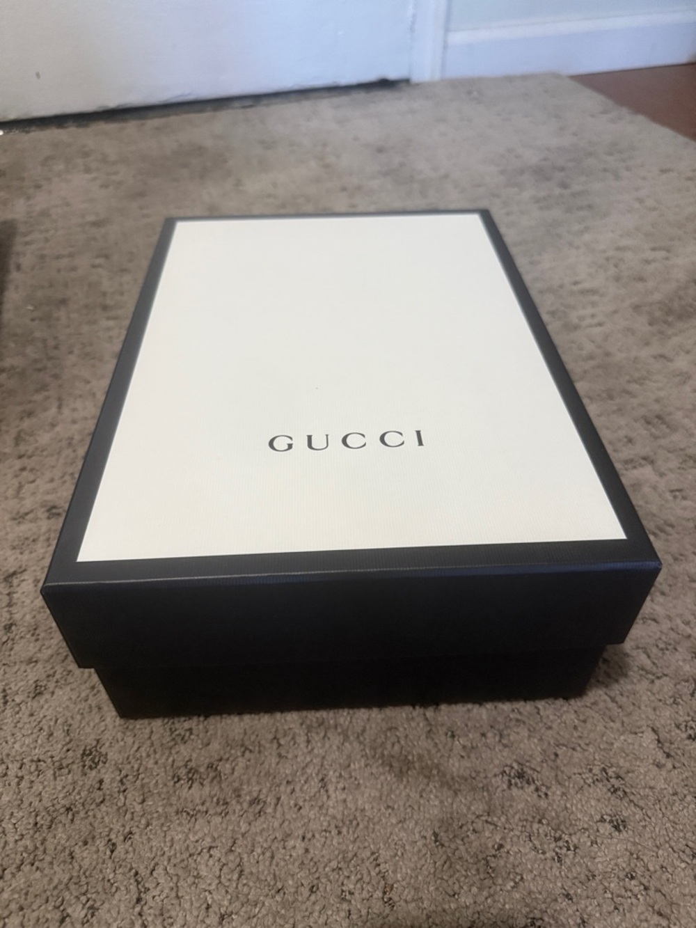 Gucci White And Black Branded Gift Box